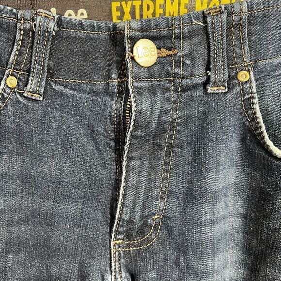 Lee in motion, size 30, men’s straight leg, dark blue jeans - Picture 2 of 7